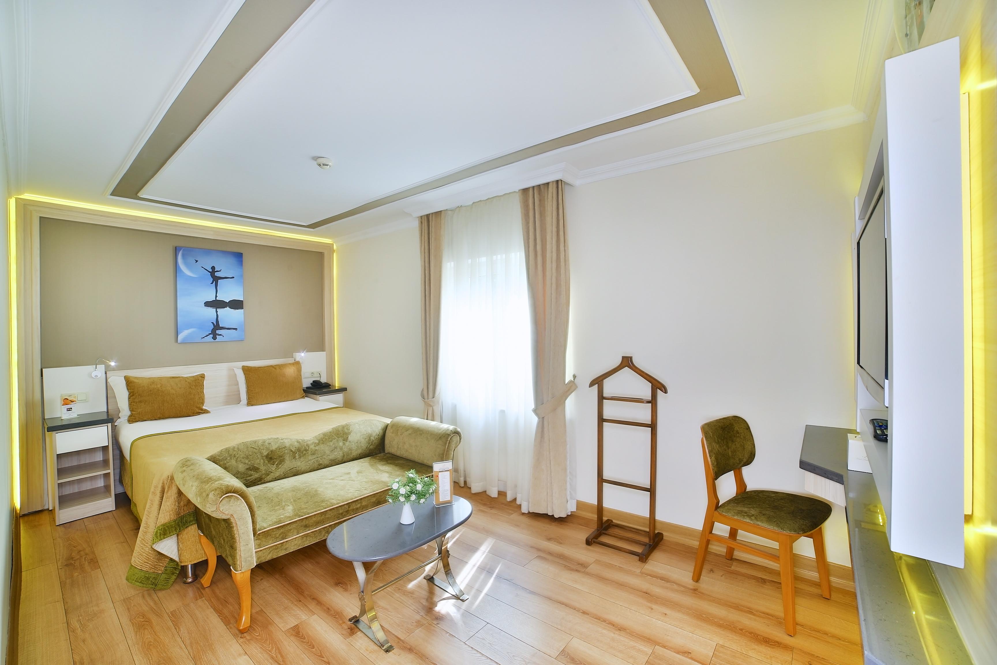 Hotel Bulvar Palas Istambul Exterior foto