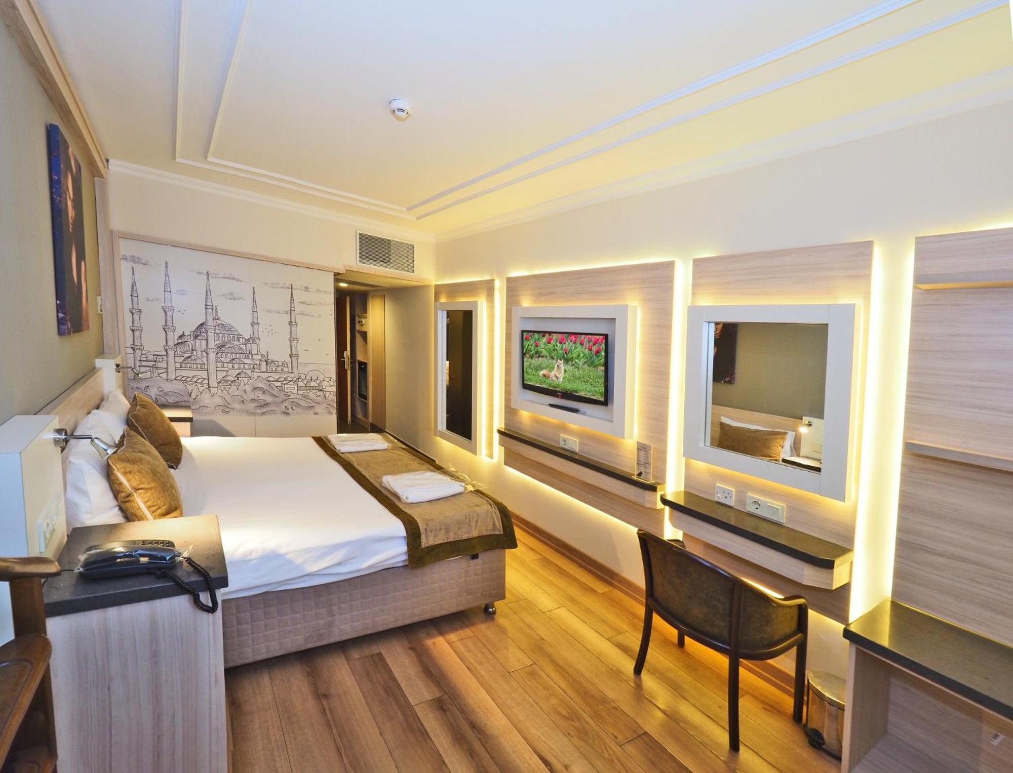 Hotel Bulvar Palas Istambul Exterior foto