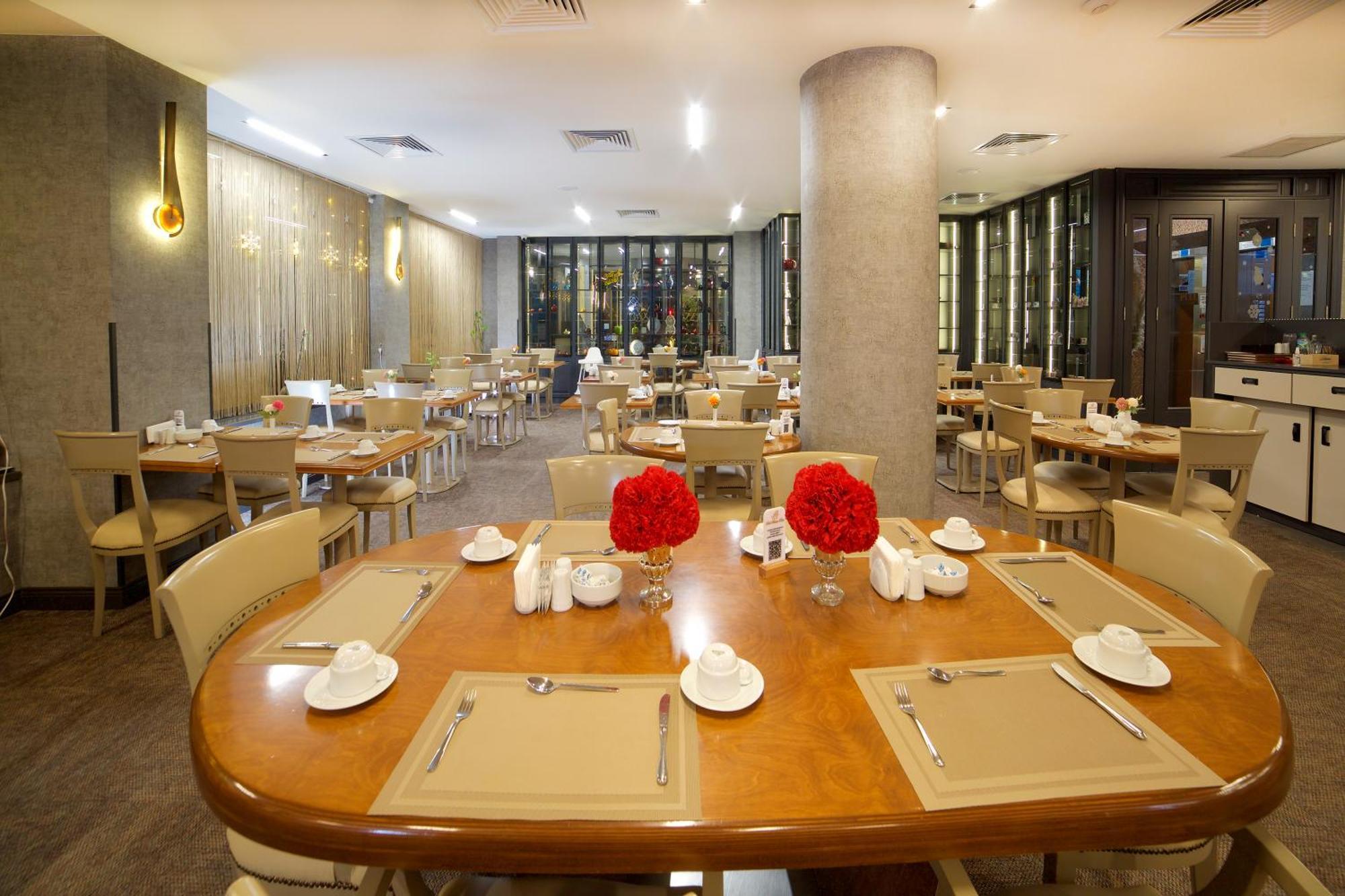 Hotel Bulvar Palas Istambul Exterior foto