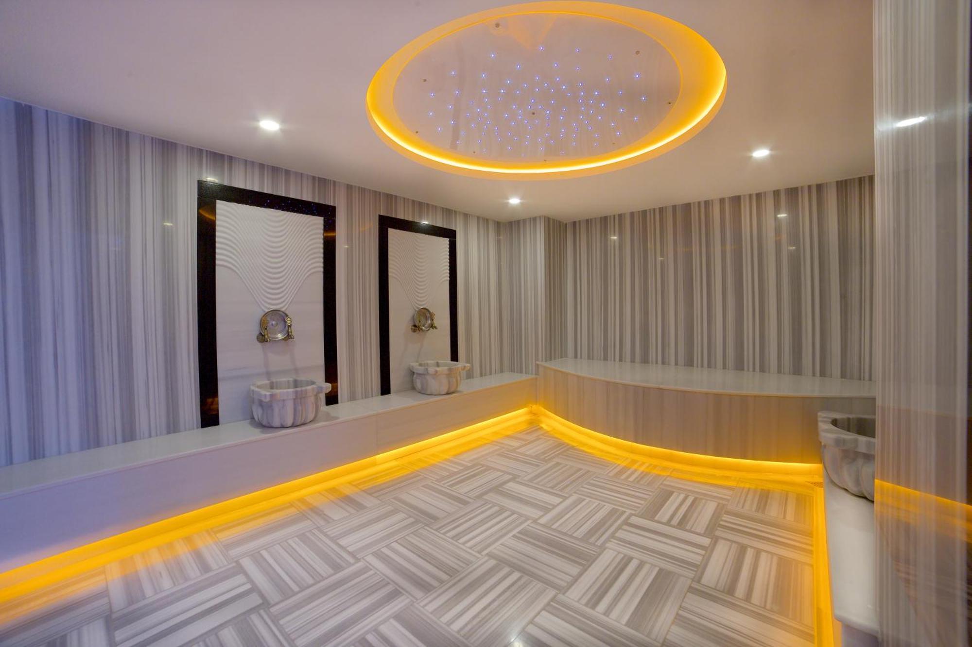 Hotel Bulvar Palas Istambul Exterior foto