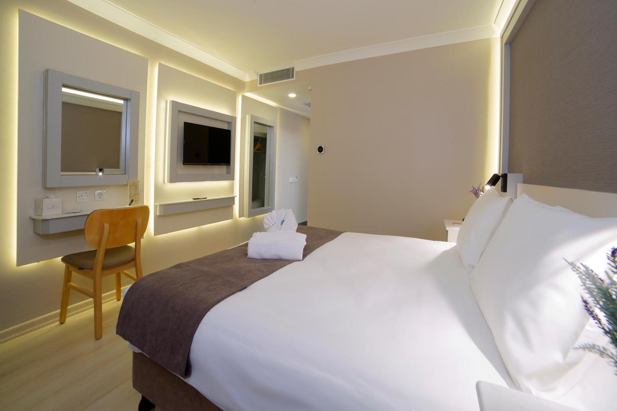 Hotel Bulvar Palas Istambul Exterior foto